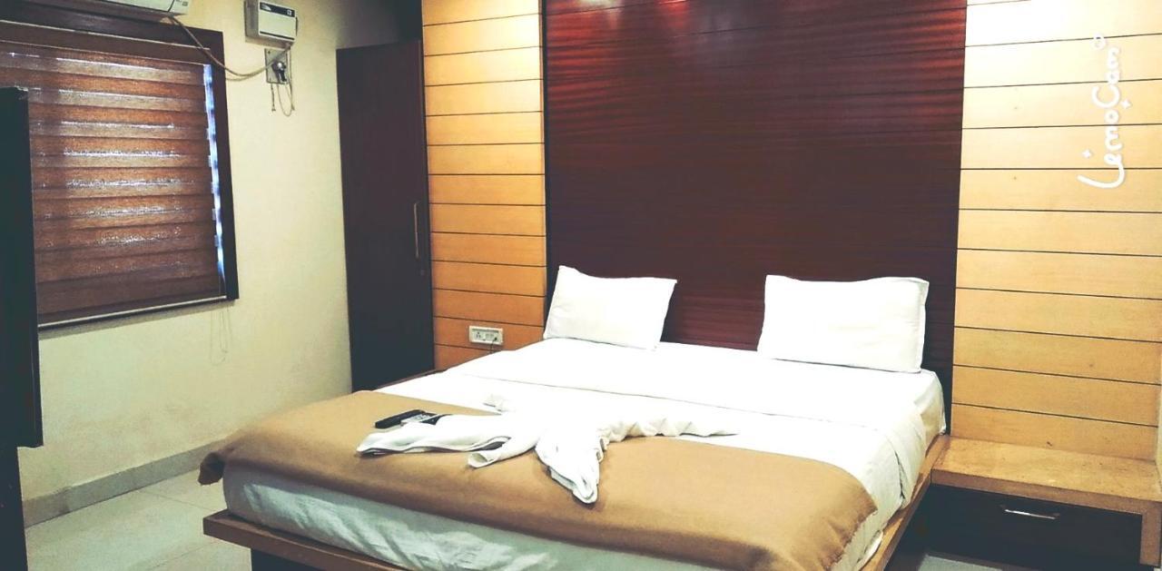 Hotel Milan Manor Port Blair Exterior photo